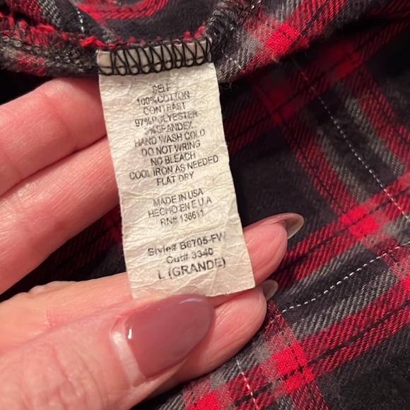 Red and Black cardigan. Size Large - Picture 4 of 5